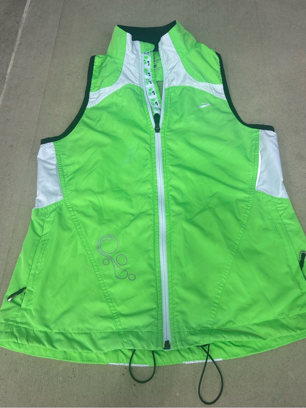 Brooks Running Shelter Technology Reflective Vest (Women’s)
